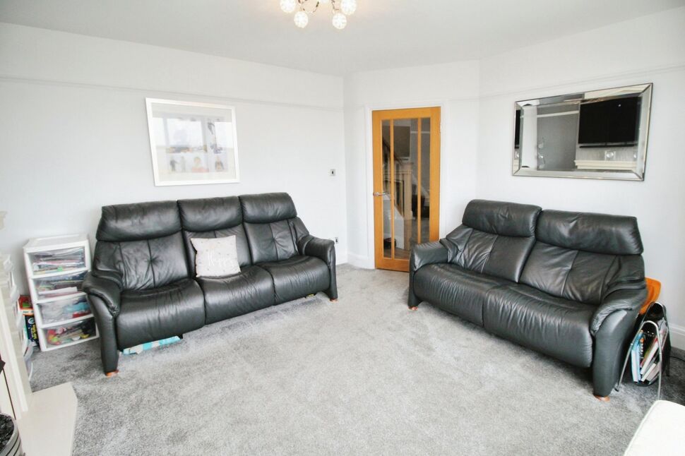 3 bedroom Semi Detached House for sale, West View, Blackhill, DH8 £
