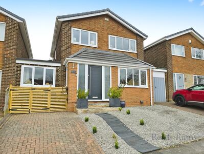 Broadoak Drive, 4 bedroom Link Detached House for sale, £330,000