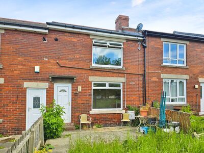 2 bedroom Mid Terrace House for sale