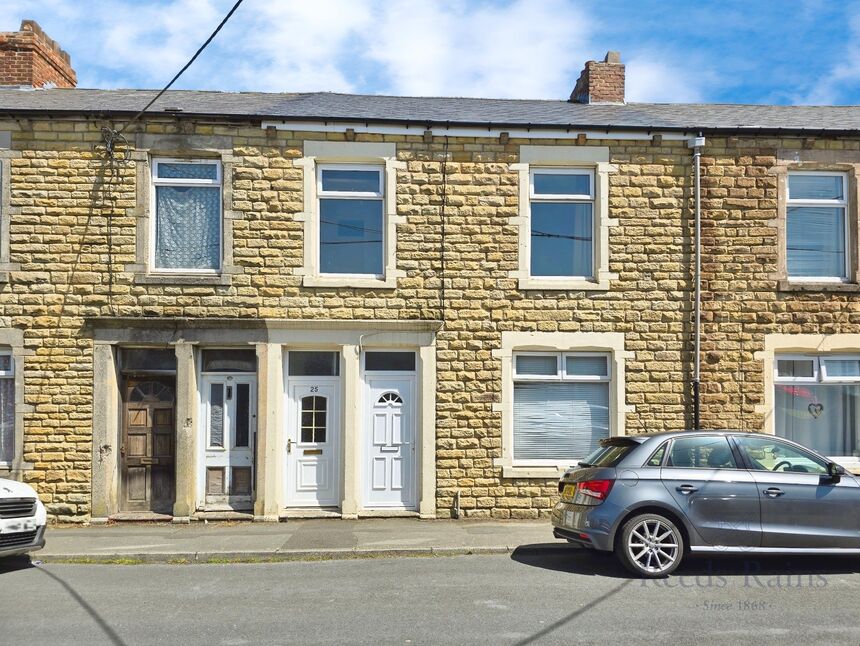 Main image of 3 bedroom Flat for sale, Gladstone Street, Consett, Durham, DH8