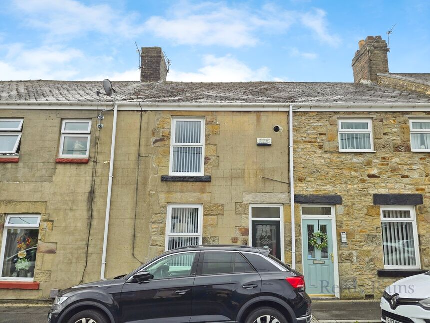 2 bedroom Mid Terrace House for sale