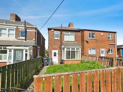 2 bedroom Detached House for sale