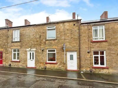 2 bedroom Mid Terrace House to rent