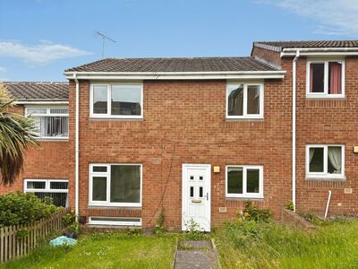 High Ridge, 3 bedroom Mid Terrace House for sale, &pound;115,000