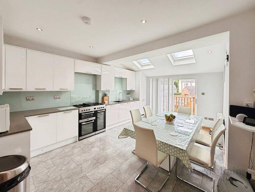 Kitchen / Diner