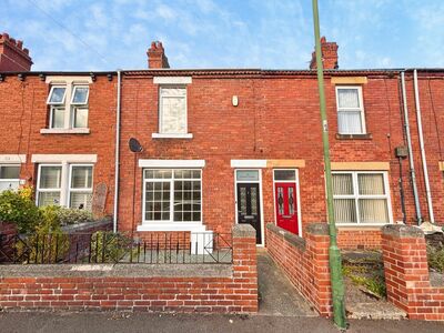 3 bedroom Mid Terrace House for sale