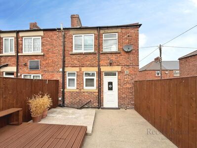 3 bedroom End Terrace House for sale