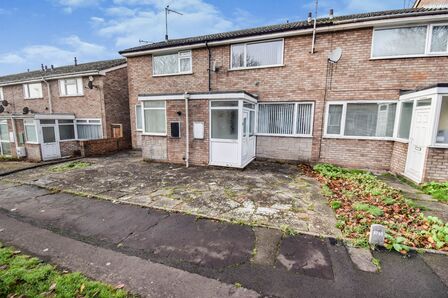 2 bedroom Mid Terrace House to rent