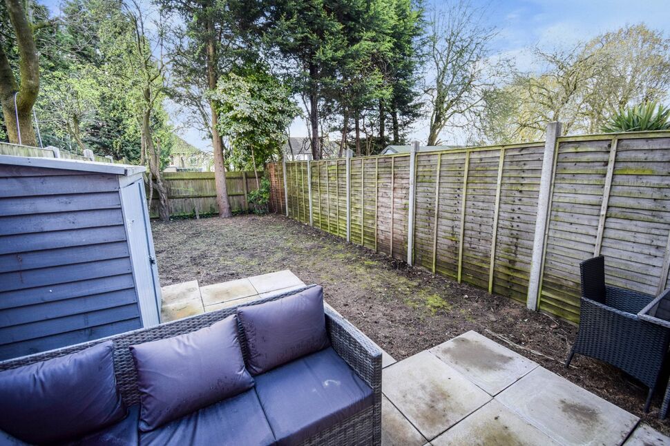 3 bedroom Mid Terrace House for sale, William Kirby Close, Tile Hill