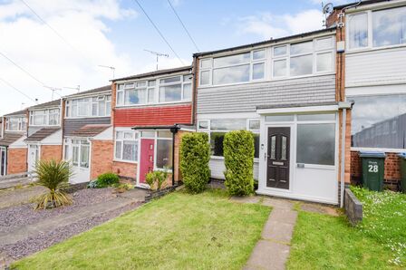 3 bedroom Mid Terrace House for sale