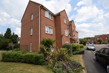 Firedrake Croft, 2 bedroom  Flat for sale, £125,000