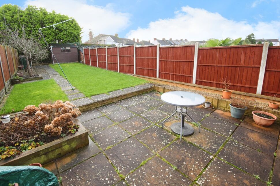 2 bedroom End Terrace House for sale, Honiton Road, Wyken, CV2 £190,000