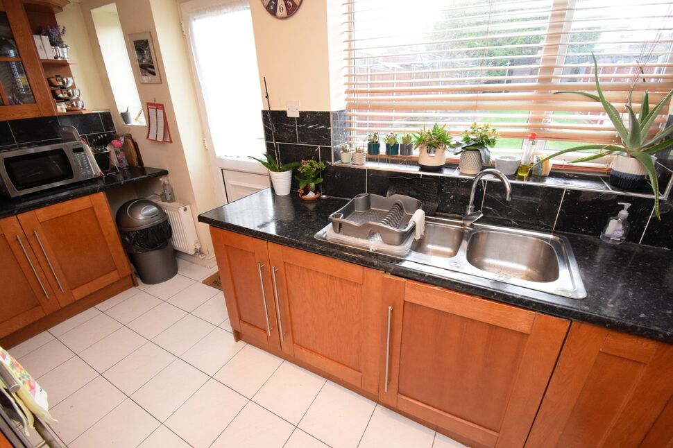 2 bedroom End Terrace House for sale, Honiton Road, Wyken, CV2 £190,000