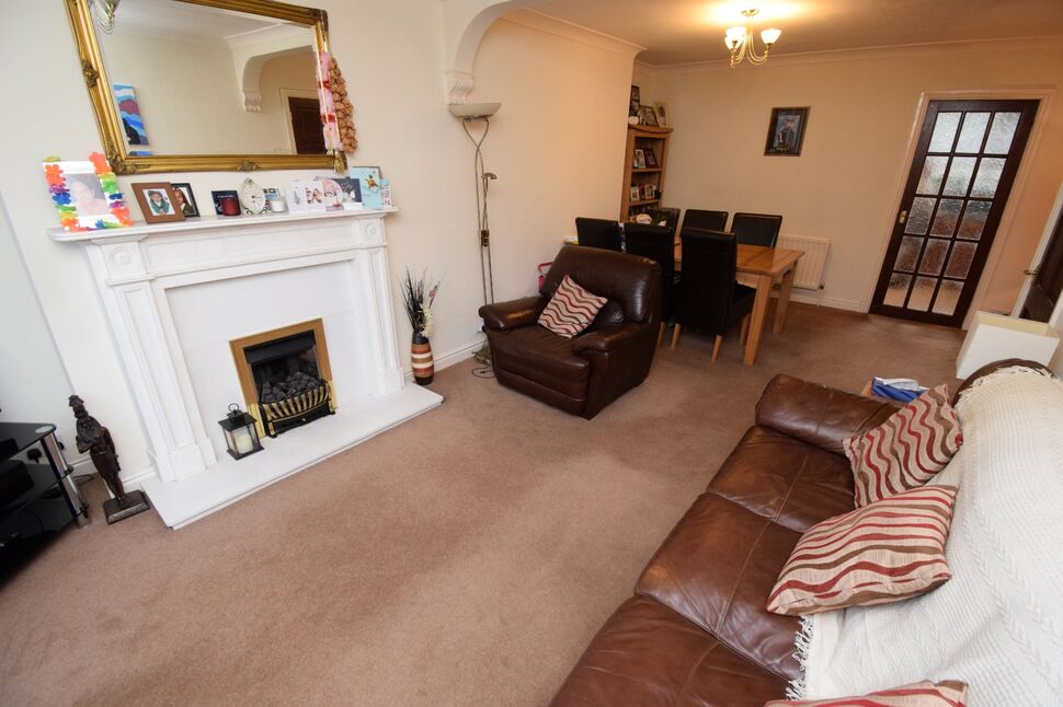 2 bedroom End Terrace House for sale, Honiton Road, Wyken, CV2 £190,000