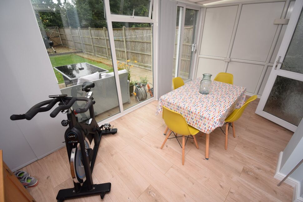 3 bedroom Mid Terrace House for sale, Frilsham Way, Allesley Park, CV5