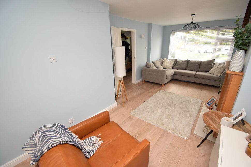 3 bedroom Mid Terrace House for sale, Frilsham Way, Allesley Park, CV5