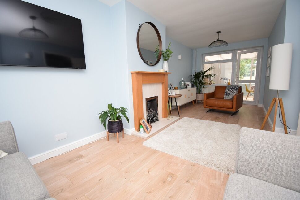 3 bedroom Mid Terrace House for sale, Frilsham Way, Allesley Park, CV5