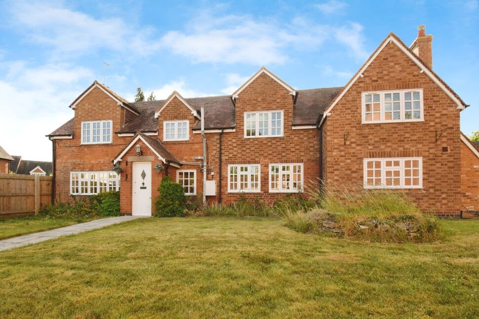 Main image of 4 bedroom Detached House for sale, Back Lane, Birdingbury, Warwickshire, CV23