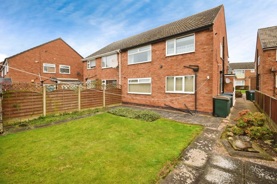 2 bedroom Flat for sale, Yarningale Road, Willenhall, CV3 £120,000