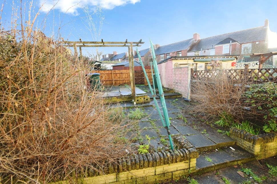 3 bedroom Mid Terrace House for sale, Max Road, Coundon, CV6 £170,000
