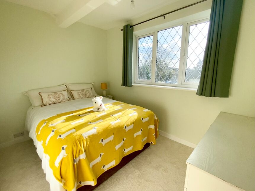 3 bedroom Semi Detached House for sale, Coventry Road, Baginton, CV8 £330,000