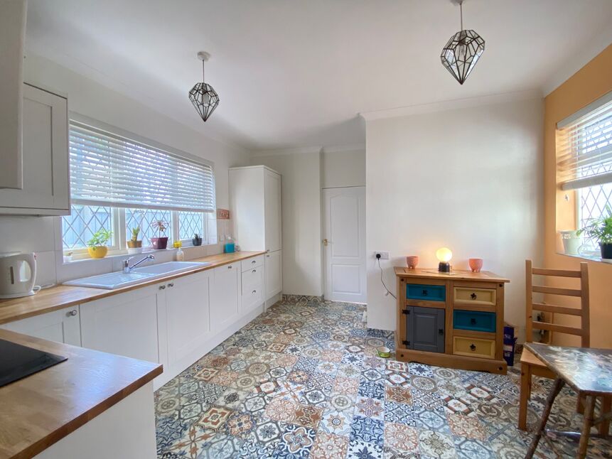 3 bedroom Semi Detached House for sale, Coventry Road, Baginton, CV8