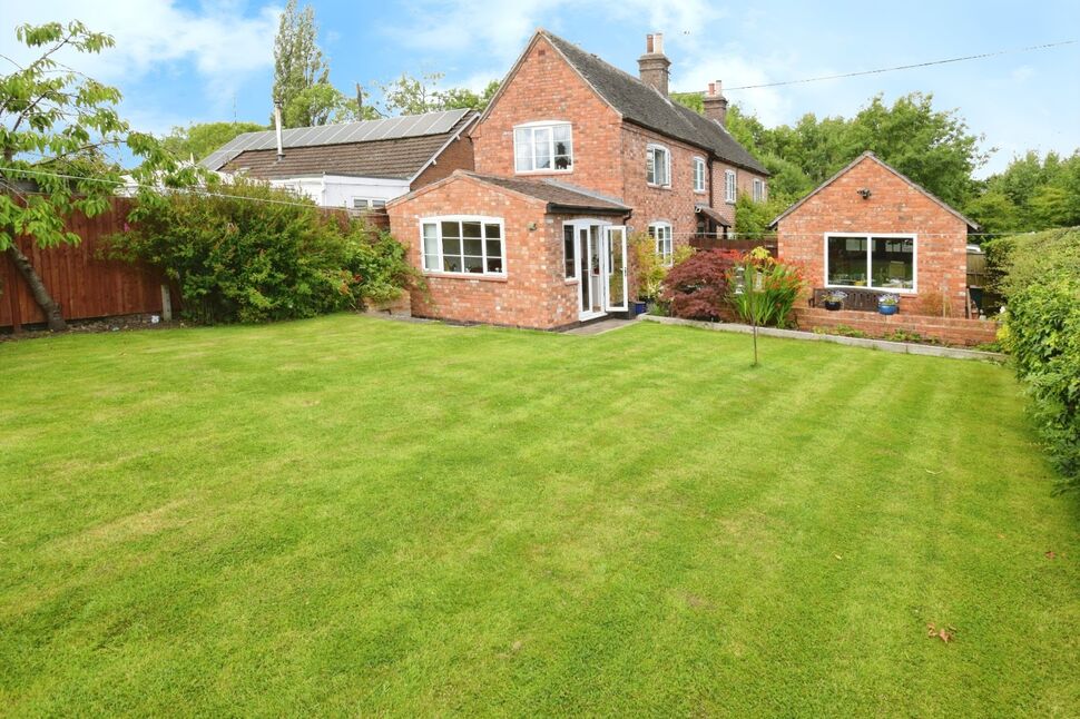 Main image of 3 bedroom Detached House for sale, Hawkes Mill Lane, Allesley, West Midlands, CV5