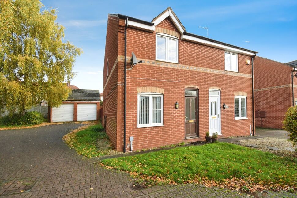 2 bedroom End Terrace House for sale