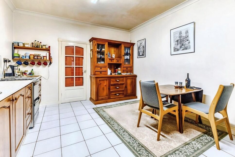 Kitchen / Breakfast Room