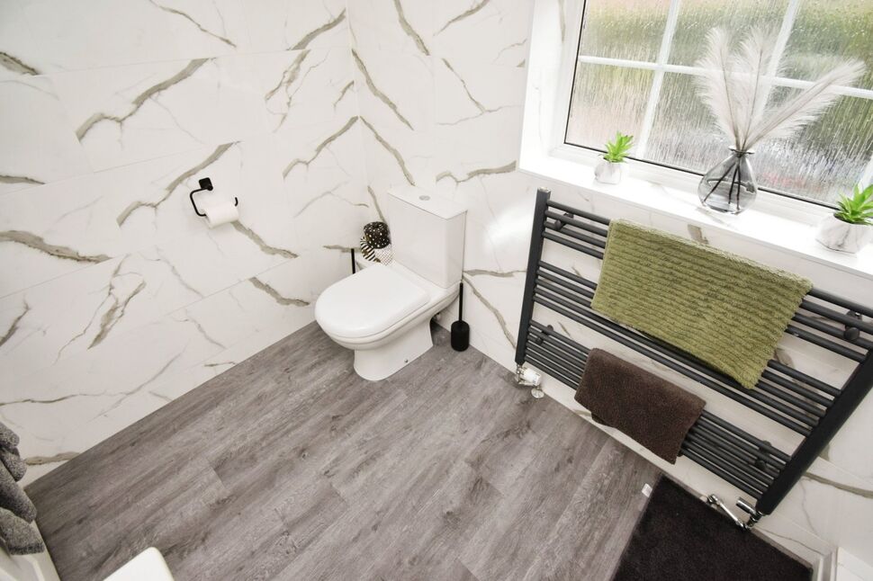 En-Suite Shower Room
