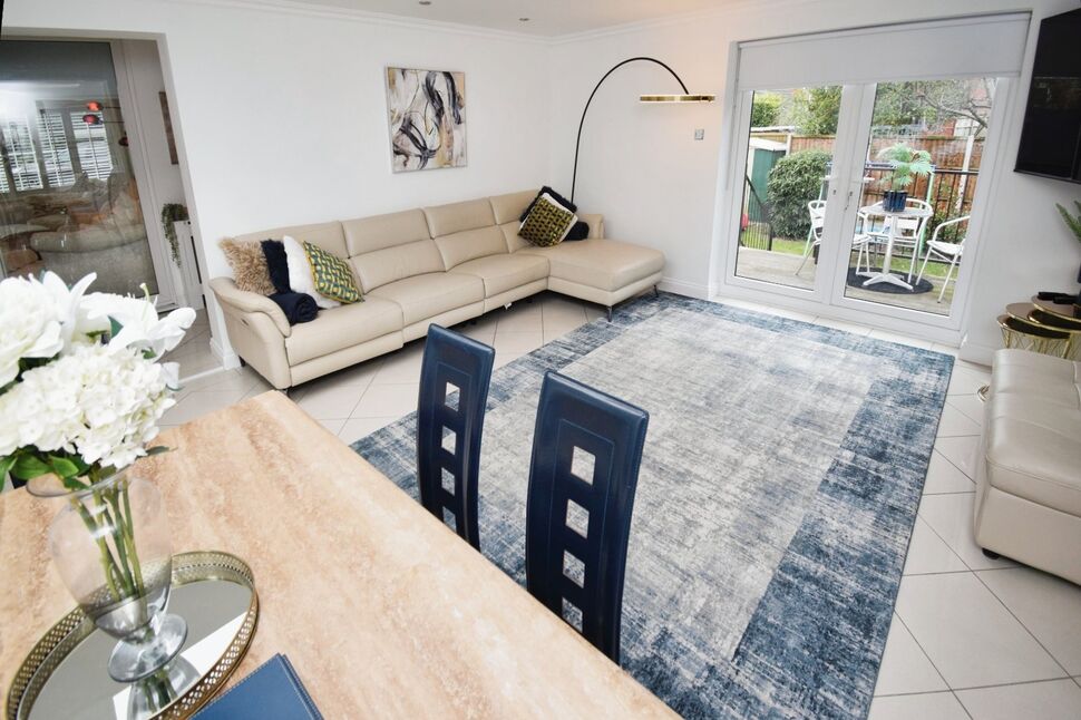 Family Room / Sun Room
