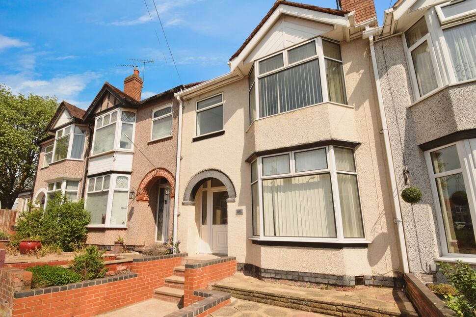 4 bedroom Mid Terrace House for sale