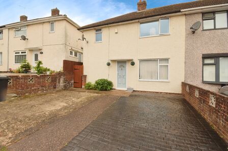 Parkfield Road, 3 bedroom Semi Detached House for sale, £180,000