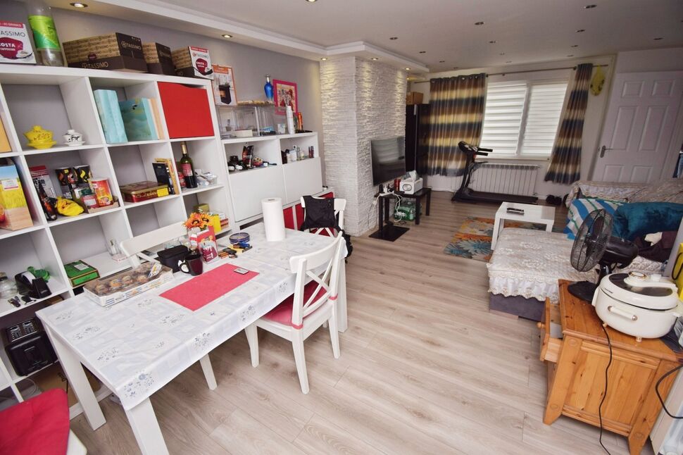 Living / Dining Room