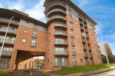 1 bedroom  Flat for sale