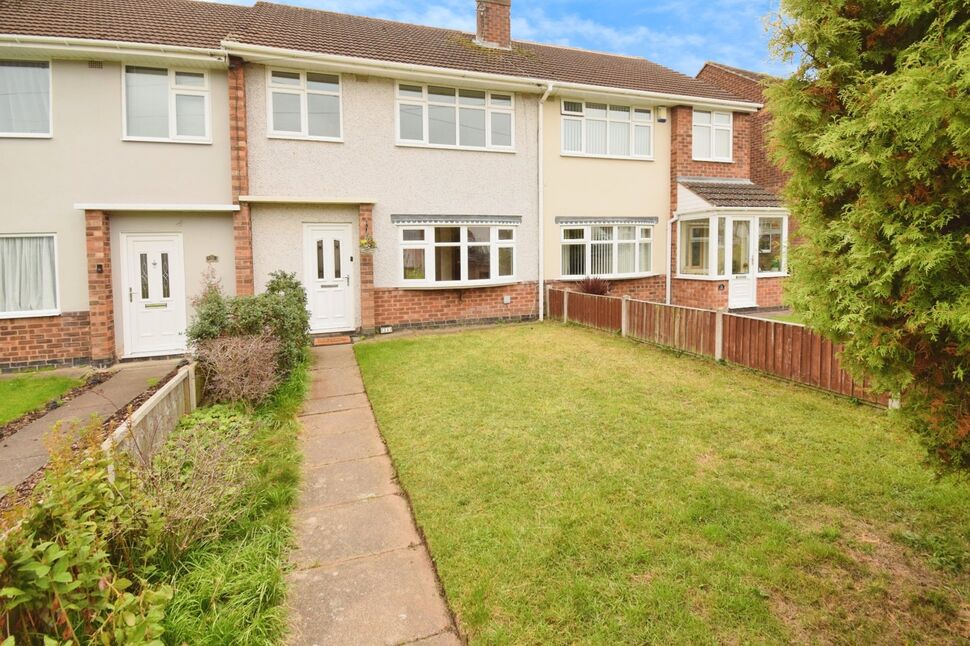 3 bedroom Mid Terrace House for sale