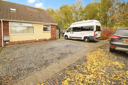 Lamerton Close, 4 bedroom Semi Detached Bungalow for sale, £290,000