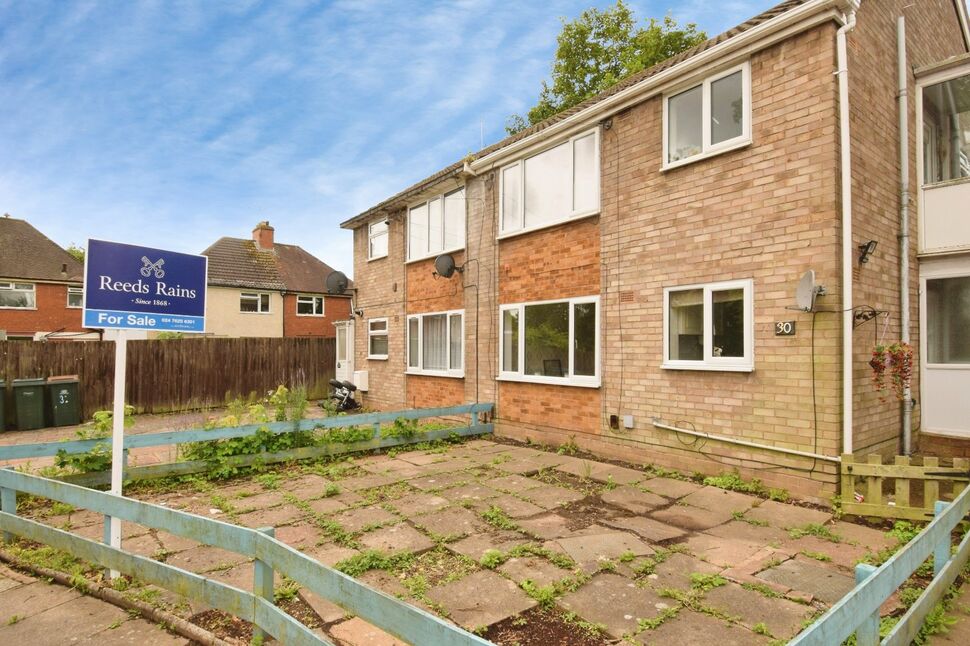 2 bedroom Flat for sale