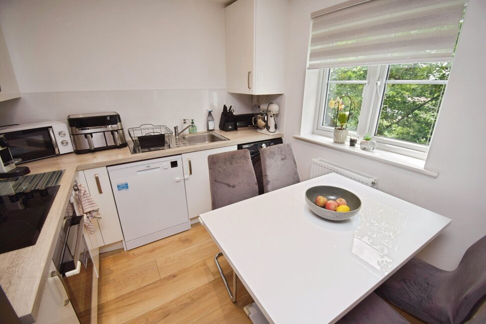 Kitchen / Living Room