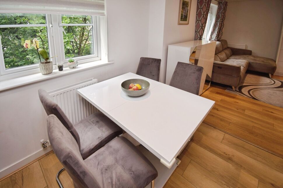Kitchen / Living Room
