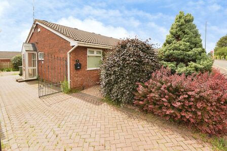 2 bedroom Semi Detached Bungalow for sale