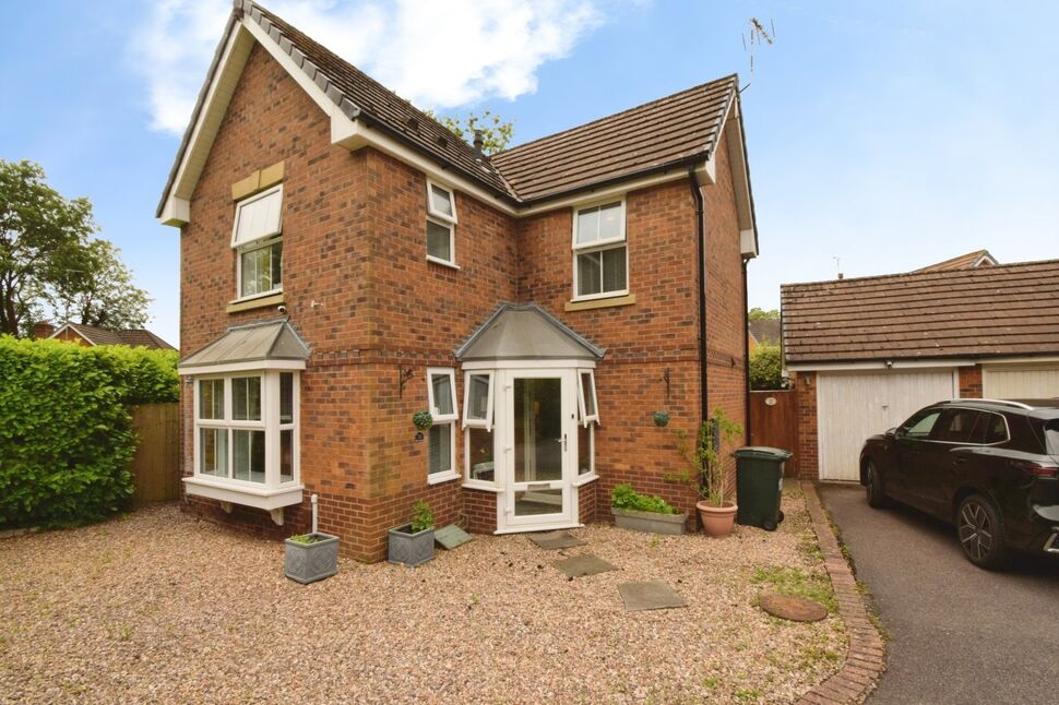 Main image of 3 bedroom Detached House for sale, Rodhouse Close, Bannerbrook, Coventry, CV4