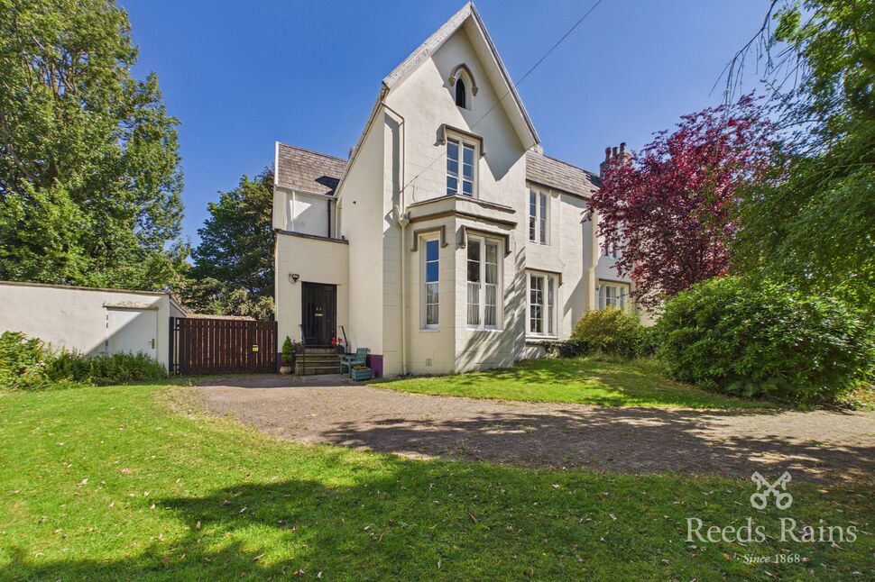 Main image of 5 bedroom Semi Detached House for sale, Fairfield Crescent, Fairfield, Merseyside, L6