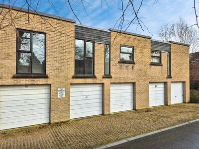 1 bedroom  Flat for sale