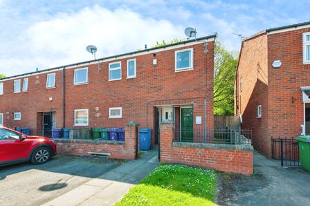 2 bedroom  Flat for sale