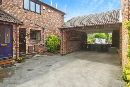 Rydale Mews, 2 bedroom  Flat for sale, £159,995