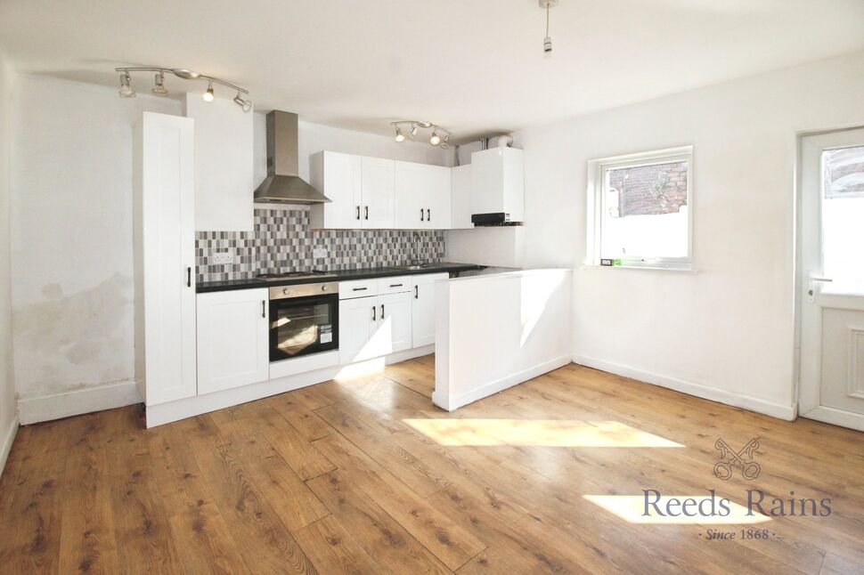Kitchen and Lounge
