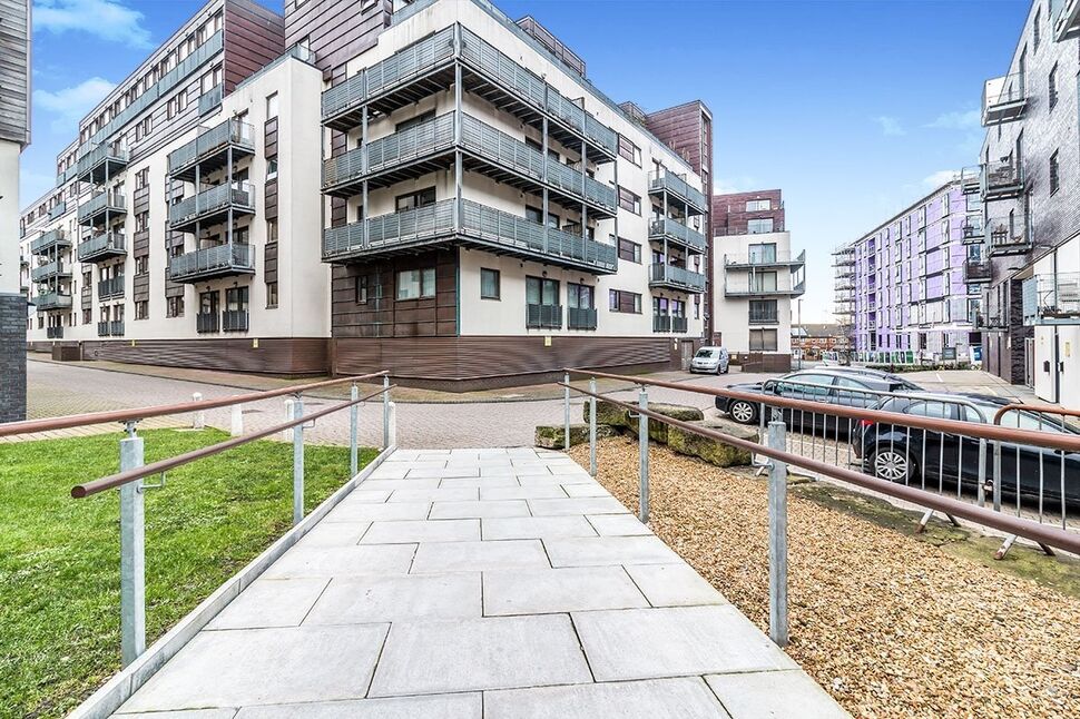 Main image of 1 bedroom Flat to rent, Isaac Way, Manchester, Greater Manchester, M4