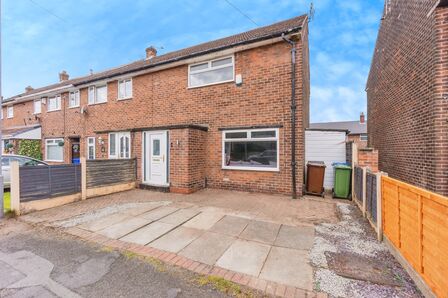 Redgate, 2 bedroom End Terrace House for sale, £200,000