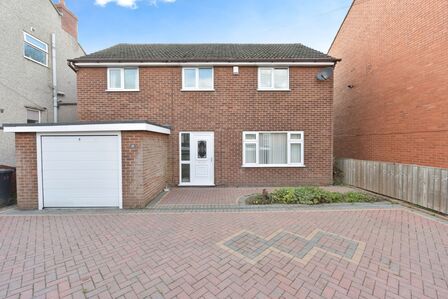 Coronation Road, 4 bedroom Detached House for sale, £245,000